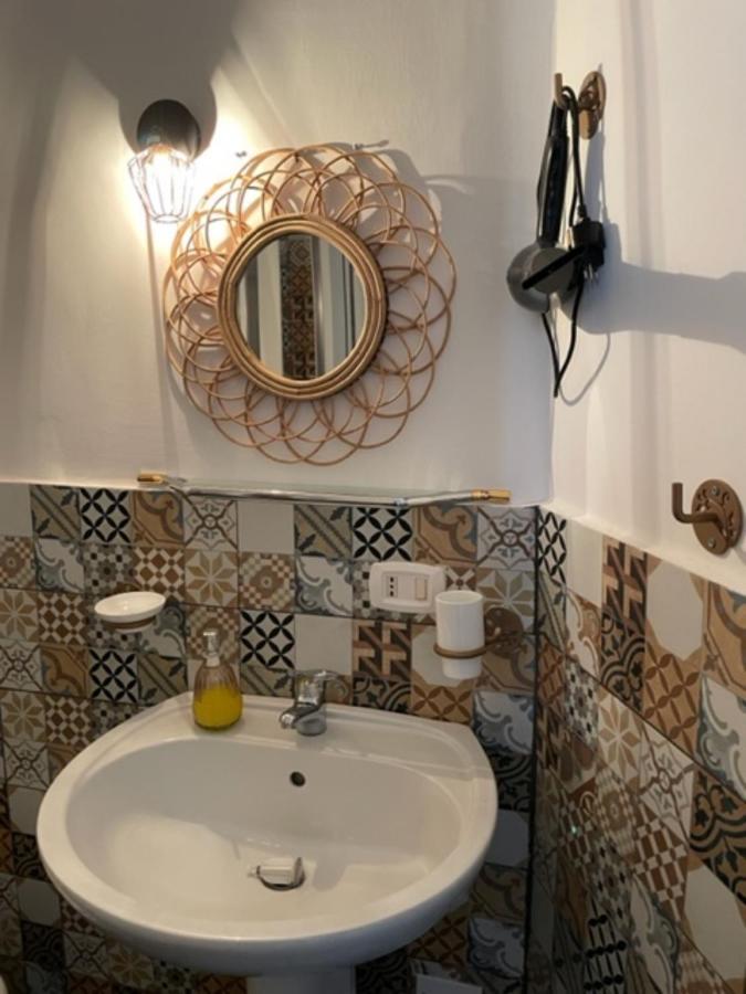La Porta Accanto نابولي المظهر الخارجي الصورة