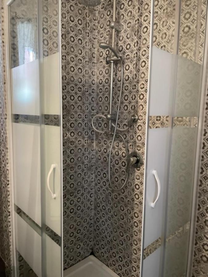 La Porta Accanto نابولي المظهر الخارجي الصورة
